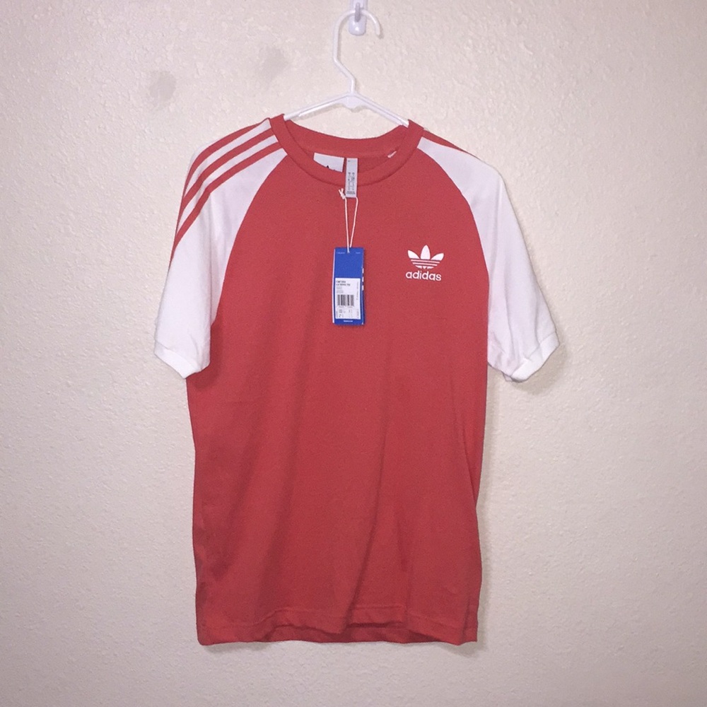 Adidas originals California T-shirt in red